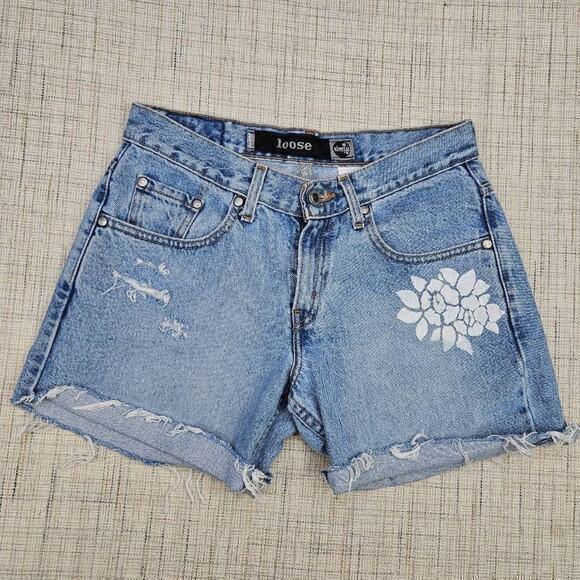 Levi's Women's Silvertab Loose Distressed Painted Light‎ Wash Shorts Size 5 - Picture 1 of 9